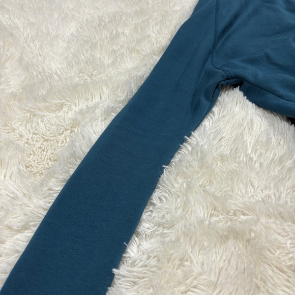 Nike Tech Butterfly Modern Thermal Jacket Teal Woman’s Size Small - Picture 4 of 15